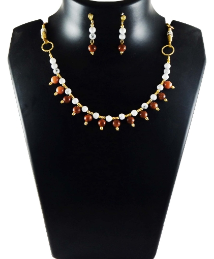 Howlite & Goldstone Gemstone Beads Neckpress Necklace Set